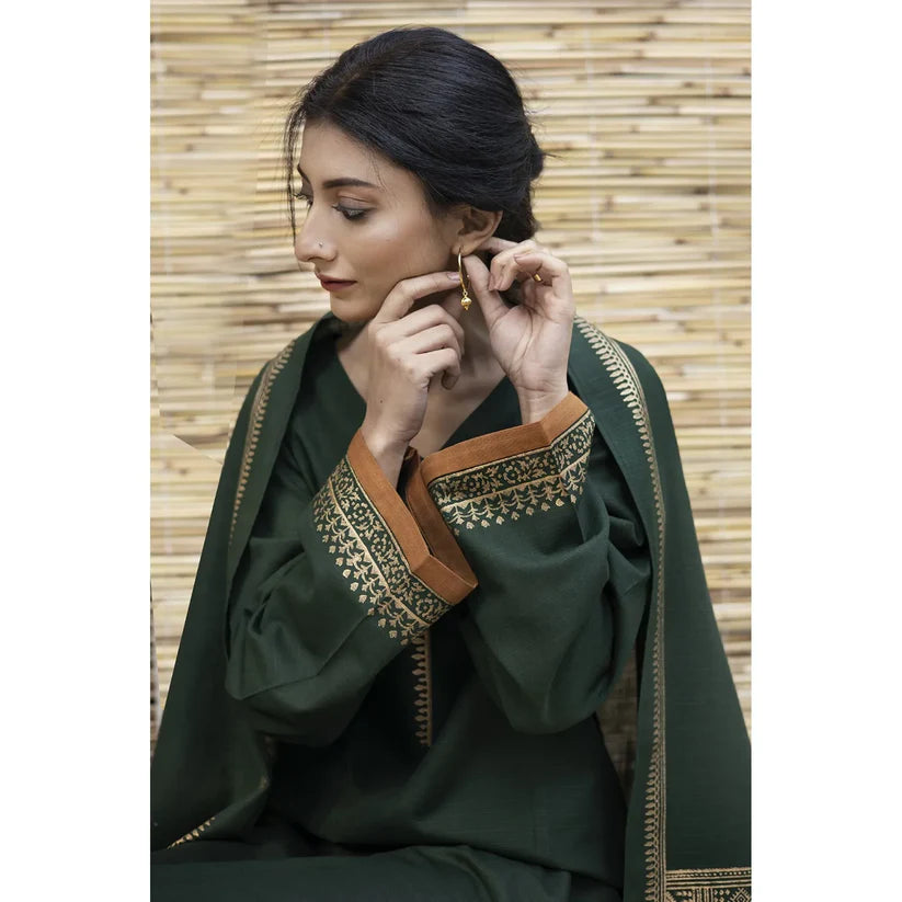 Dyot 003 Unstitched Luxury Dhanak Heavy Embroidered 3PC Suit