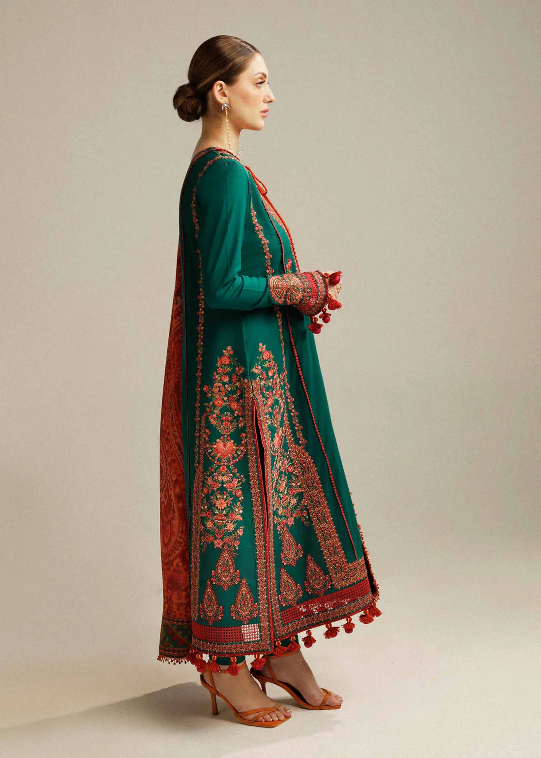 Hussain Rehar 3PC Unstitched Luxury Lawn Heavy Embroidered Suit