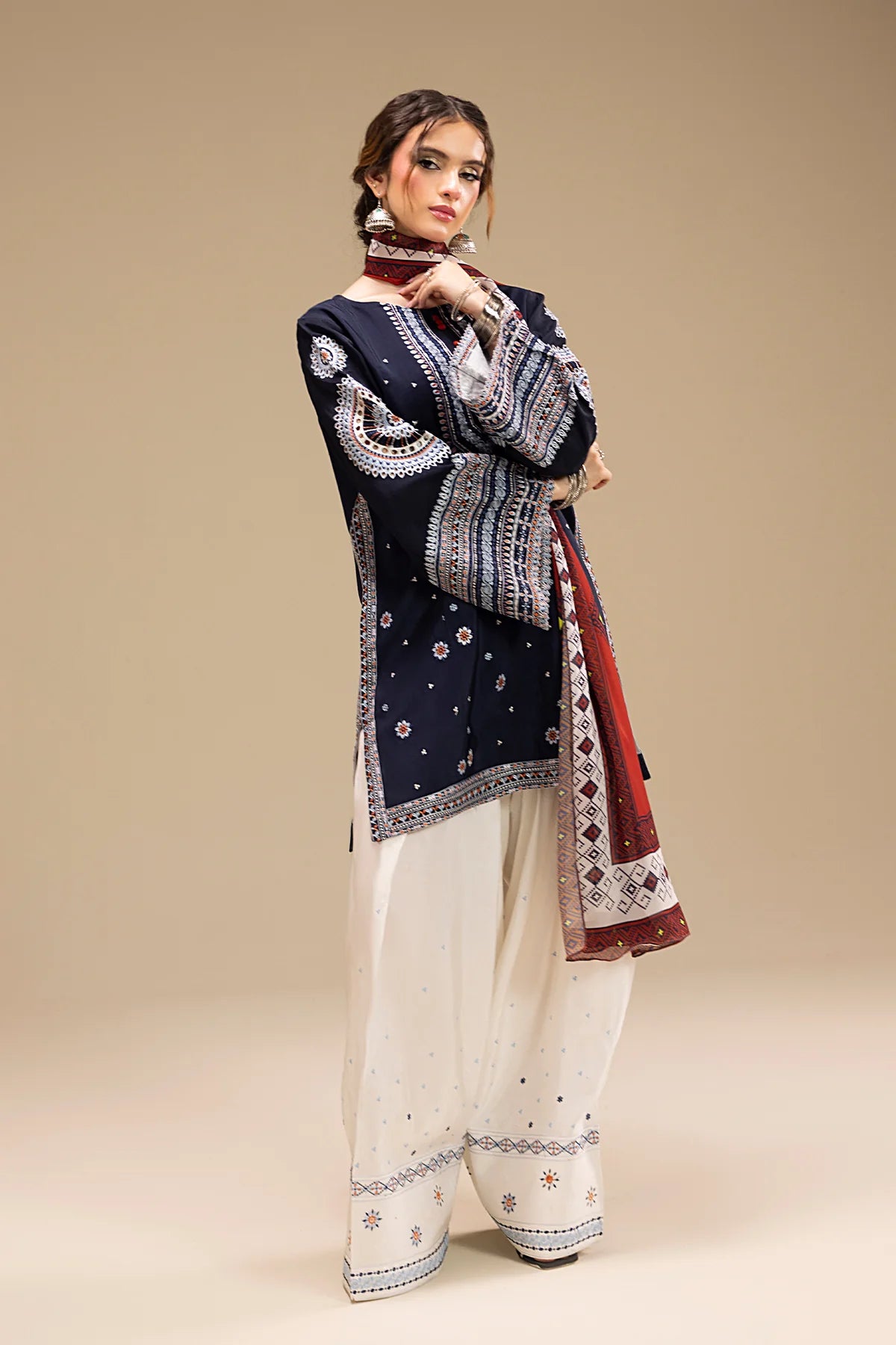 Jazmin 004 Unstitched Luxury Dhanak Heavy Embroidered 3PC Suit