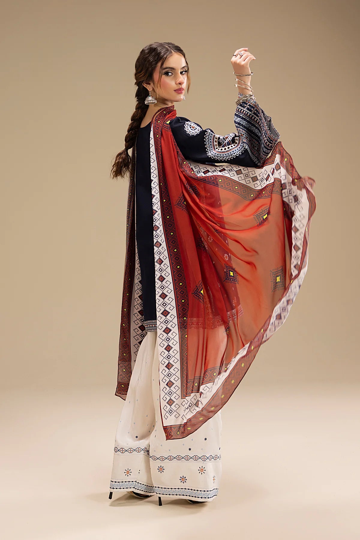 Jazmin 004 Unstitched Luxury Dhanak Heavy Embroidered 3PC Suit