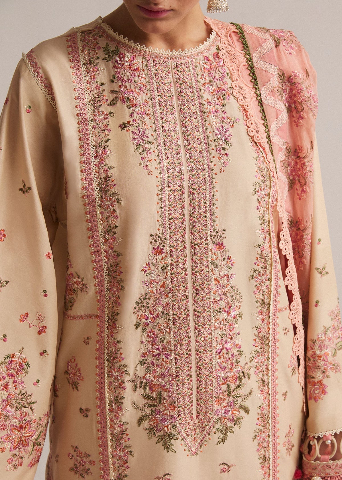 Hussain Rehar FF-003 Luxury Lawn Embroidered 3Pc Suit