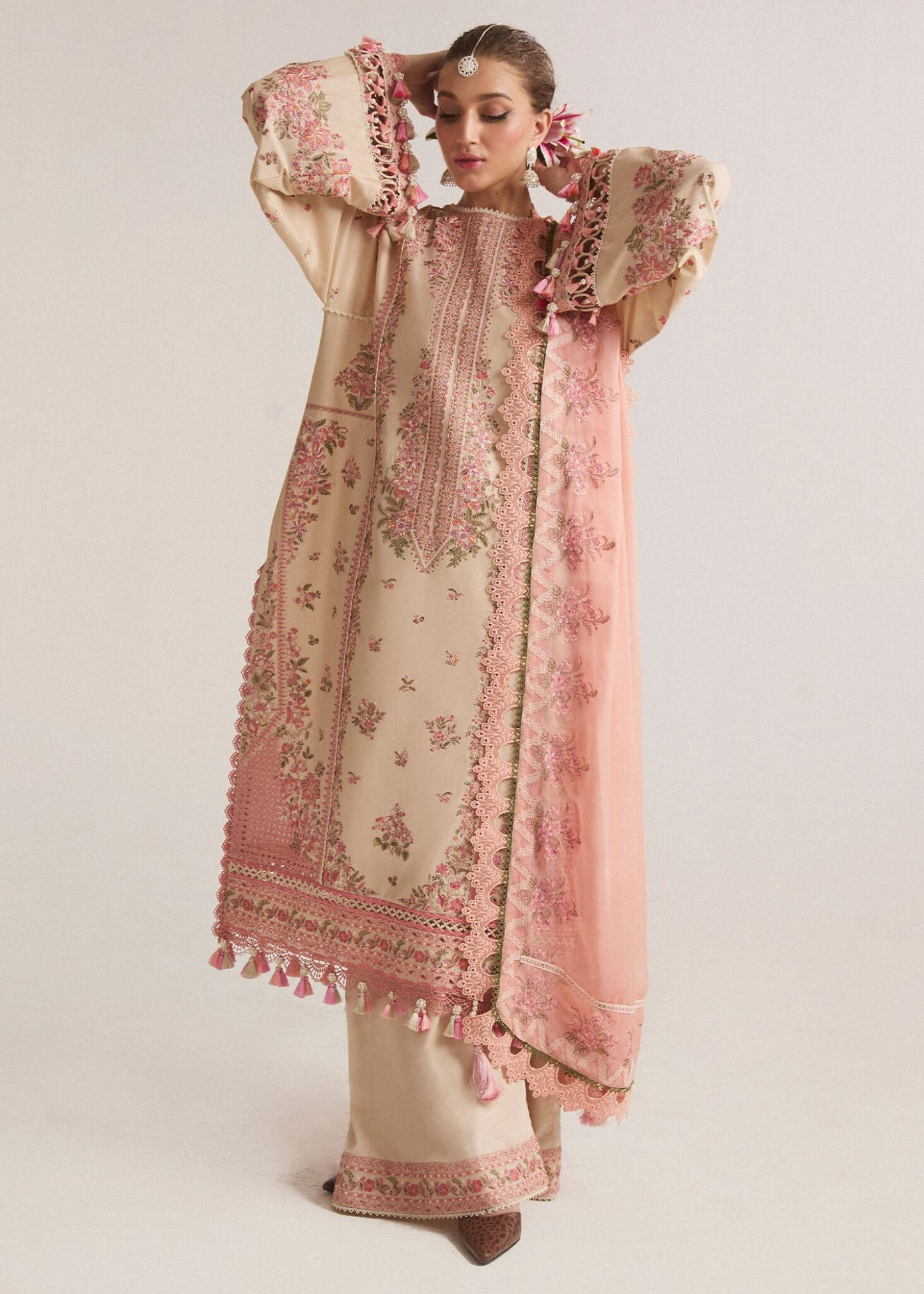 Hussain Rehar FF-003 Luxury Lawn Embroidered 3Pc Suit