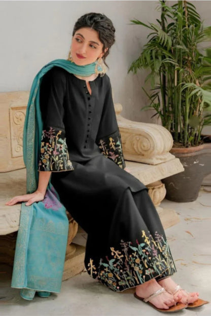 Dyot 005 Unstitched Luxury Dhanak Heavy Embroidered 3PC Suit
