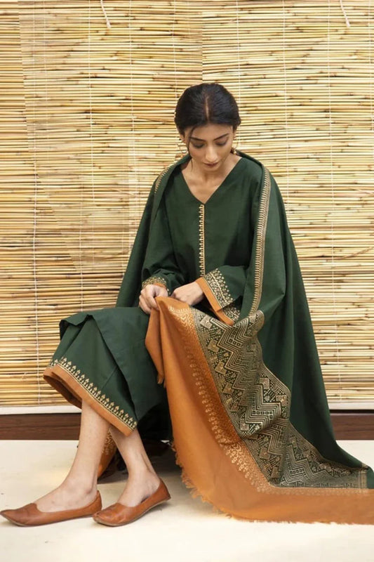 Dyot 003 Unstitched Luxury Dhanak Heavy Embroidered 3PC Suit