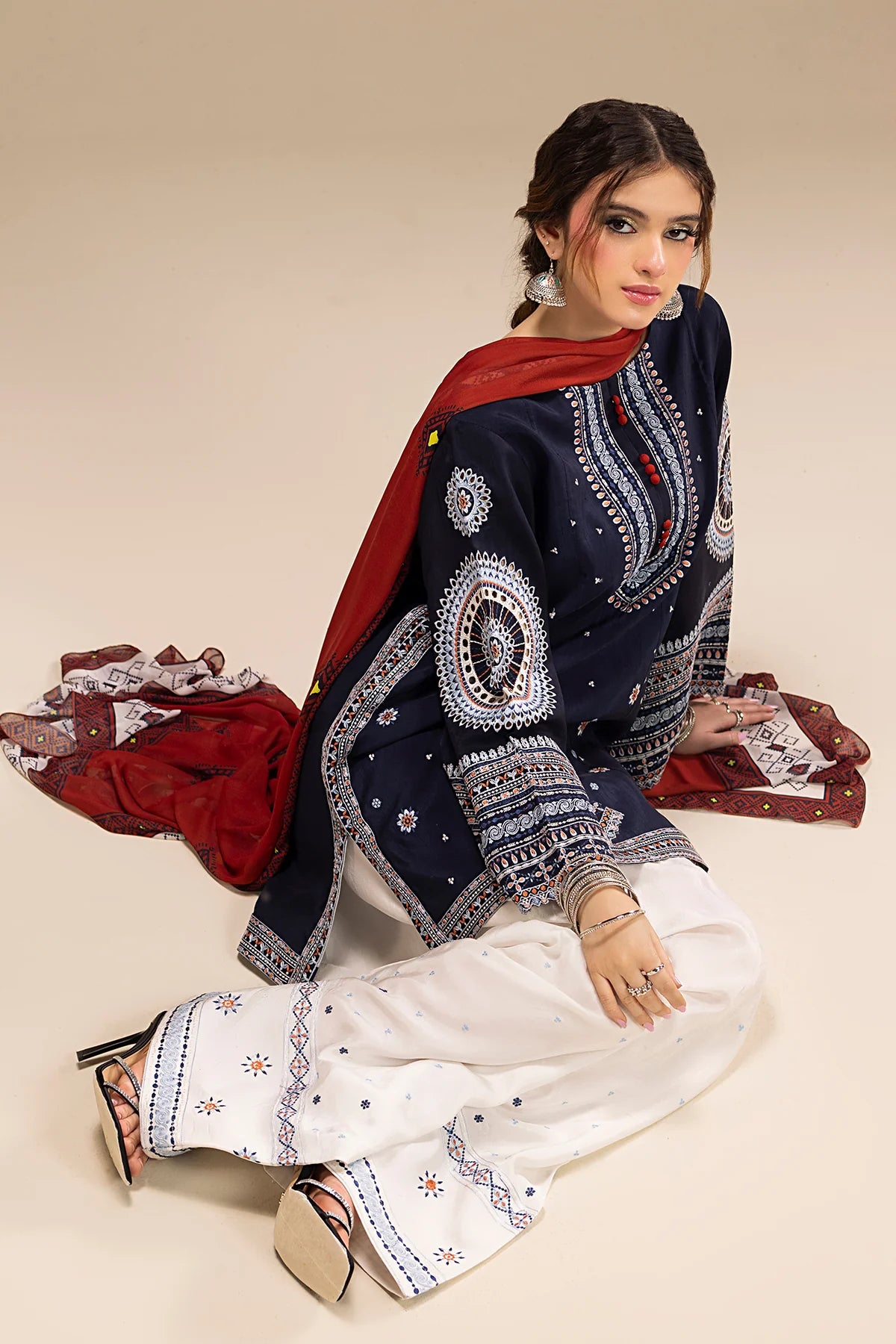 Jazmin 004 Unstitched Luxury Dhanak Heavy Embroidered 3PC Suit