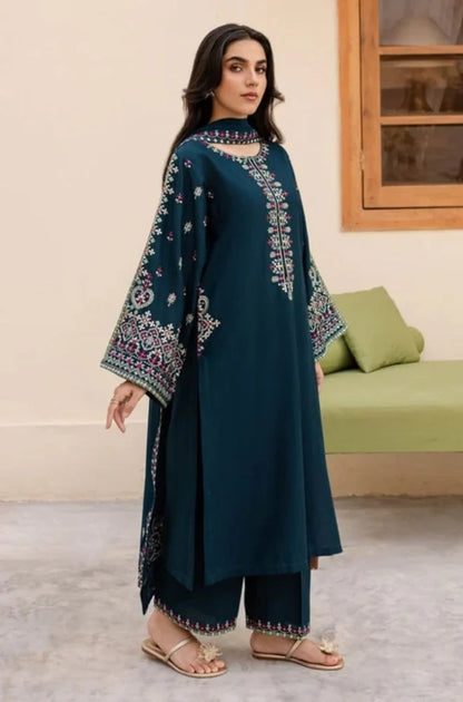 Batik  001 Unstitched Luxury Dhanak Heavy Embroidered 3PC Suit