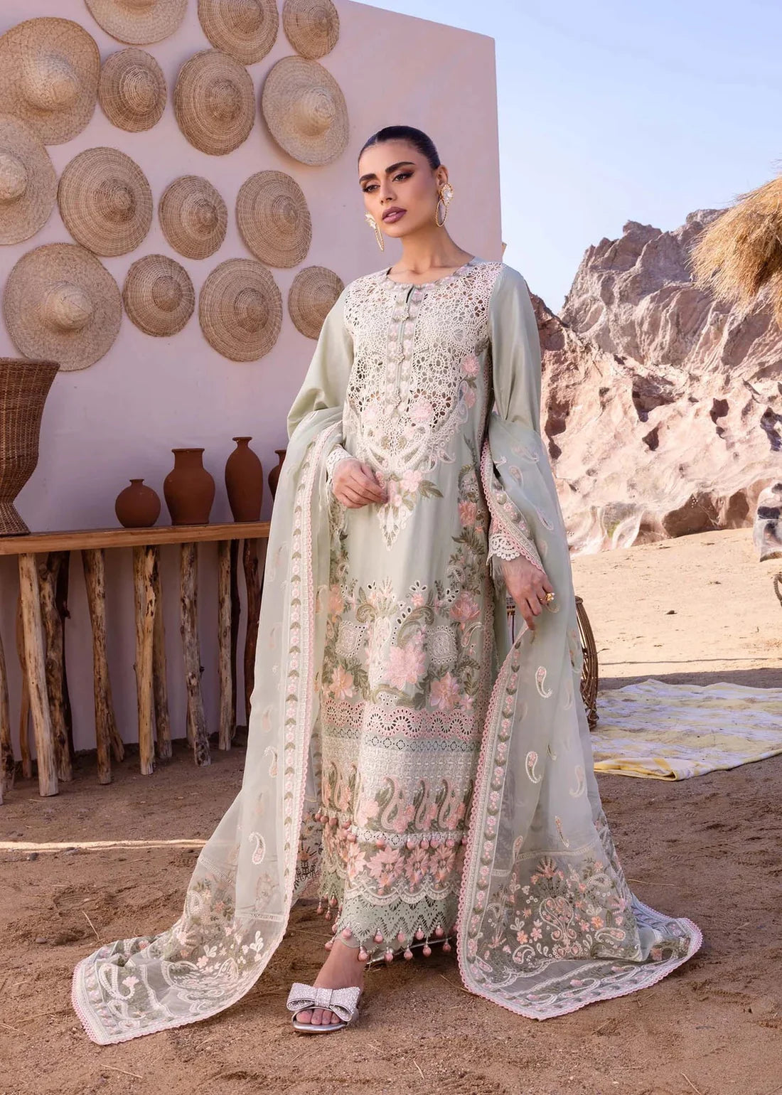 Akber Aslam 3PC Luxury Unstitched Lawn Heavy Embroidered Suit