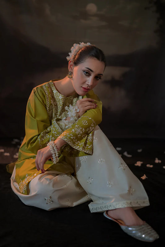 Urge  002 Unstitched Luxury Dhanak Heavy Embroidered 2PC Suit